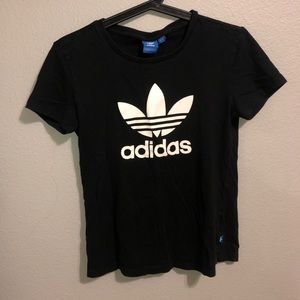 Black adidas t-shirt